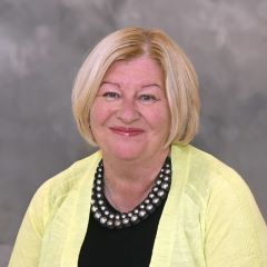 A photograph of Councillor Lorna Binnie  