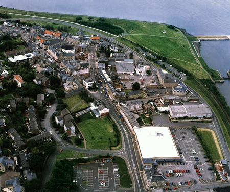 Aerial photograph of Bo'ness town centre and foreshore
